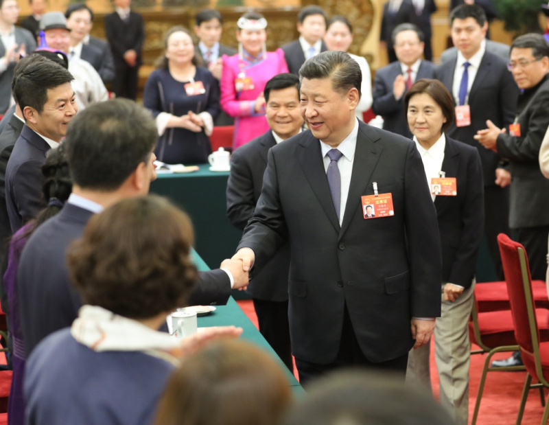 　　3月5日，中共中央總書記、國家主席、中央軍委主席習(xí)近平參加十三屆全國人大二次會(huì)議內(nèi)蒙古代表團(tuán)的審議。